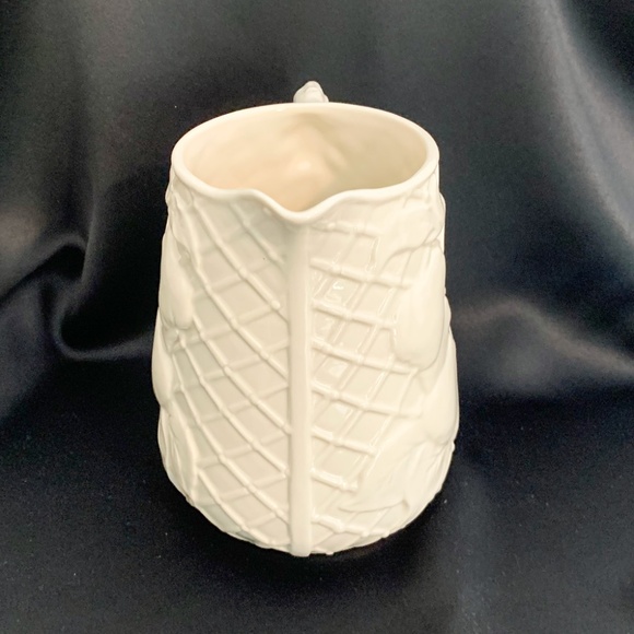 Embossed, Ivory Pear Pitcher - Picture 4 of 7